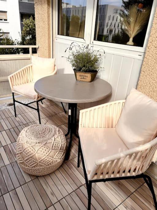 Stylish Studio Apartment With Beautiful Balcony Ingolstadt Exterior foto